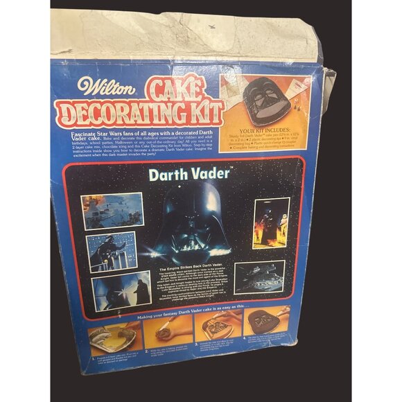 Wilton 1980 Star Wars Darth Vader R2-D2 Cake Decorating Kit Cake Pans - Picture 11 of 11